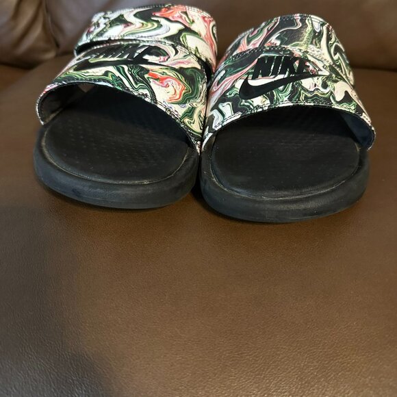 Nike Women's Benassi Duo Ultra Slide Sandals - Picture 3 of 8